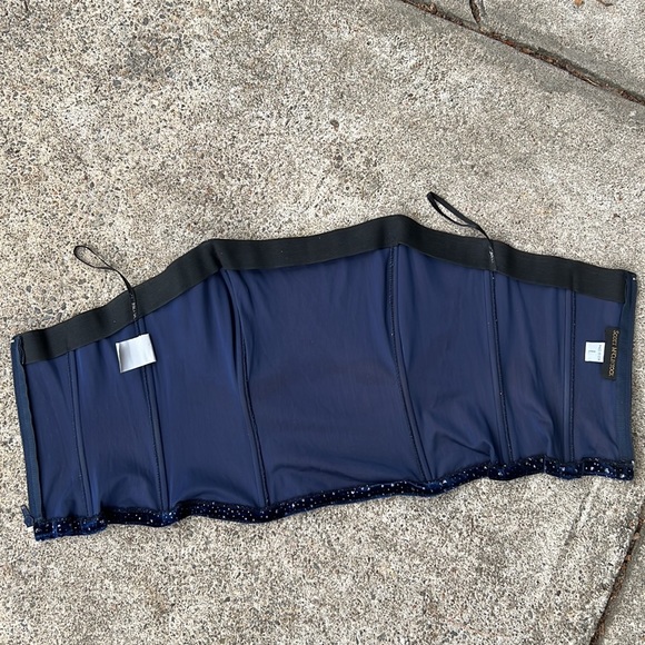 Glitter Velvet Top - Picture 5 of 8